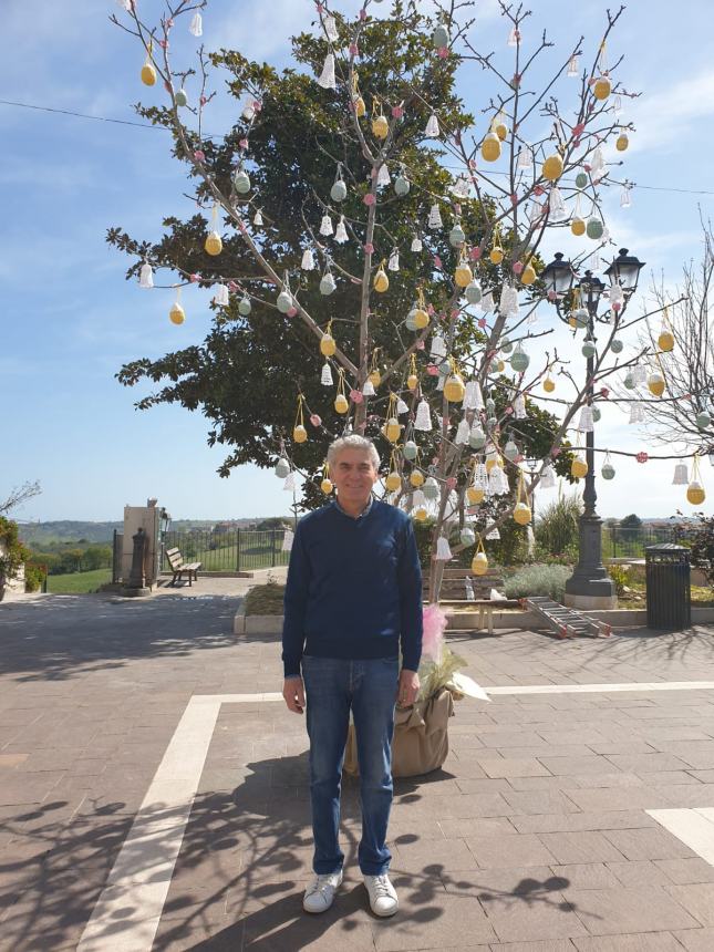 A Paglieta un albero di Pasqua con tanti capolavori realizzati all'uncinetto