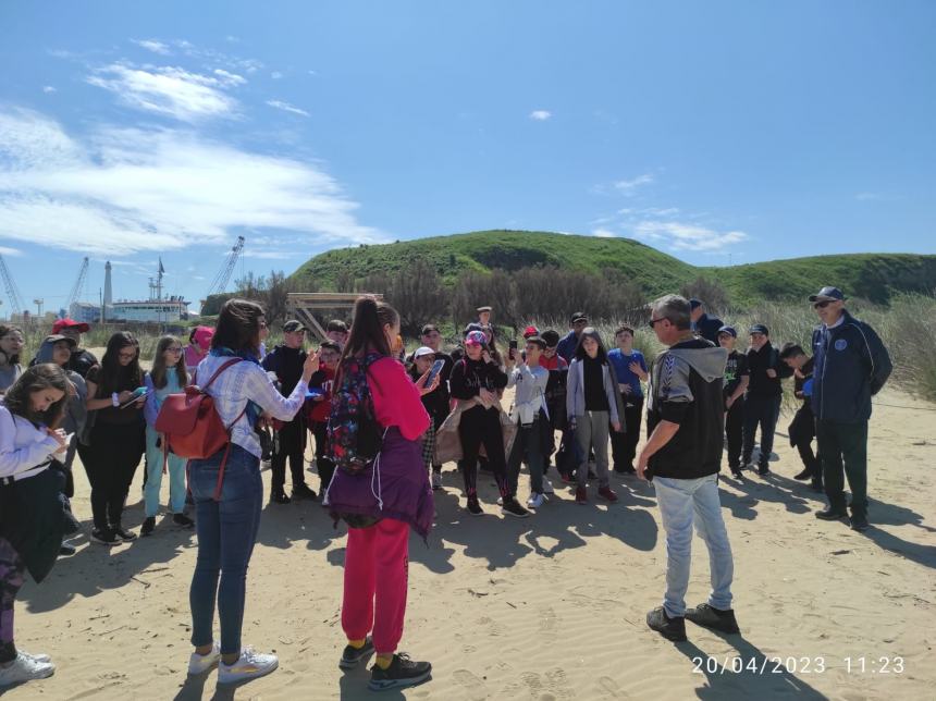 Studenti protagonisti della Giornata del Mare, Varone: “Porto destinato a crescere”