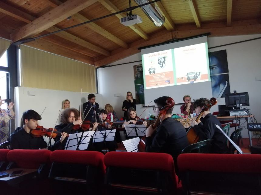 Musica e solidarietà a Vasto con Diego Cassinelli e la sua "Lusaka"