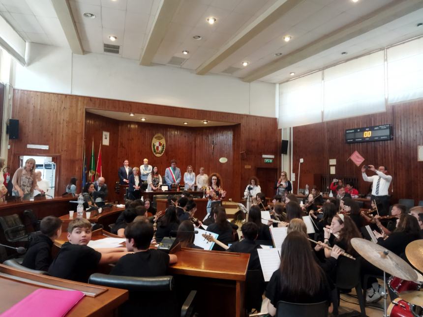 Premiati in Municipio gli studenti dell'Orchestra Rossetti vincitori del concorso di Verona