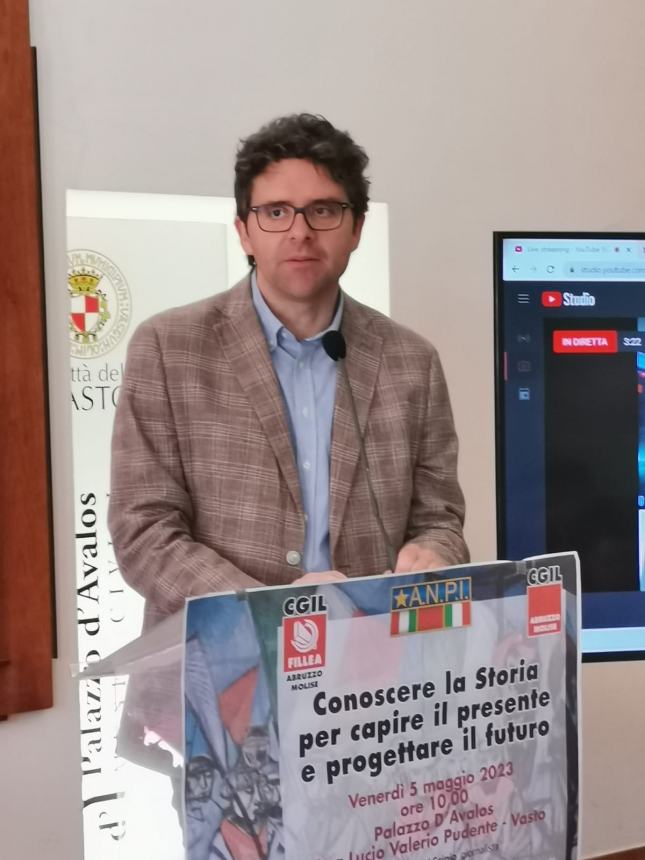 Genovesi agli studenti vastesi: "Non siate spettatori, cambiate il mondo con coraggio" 