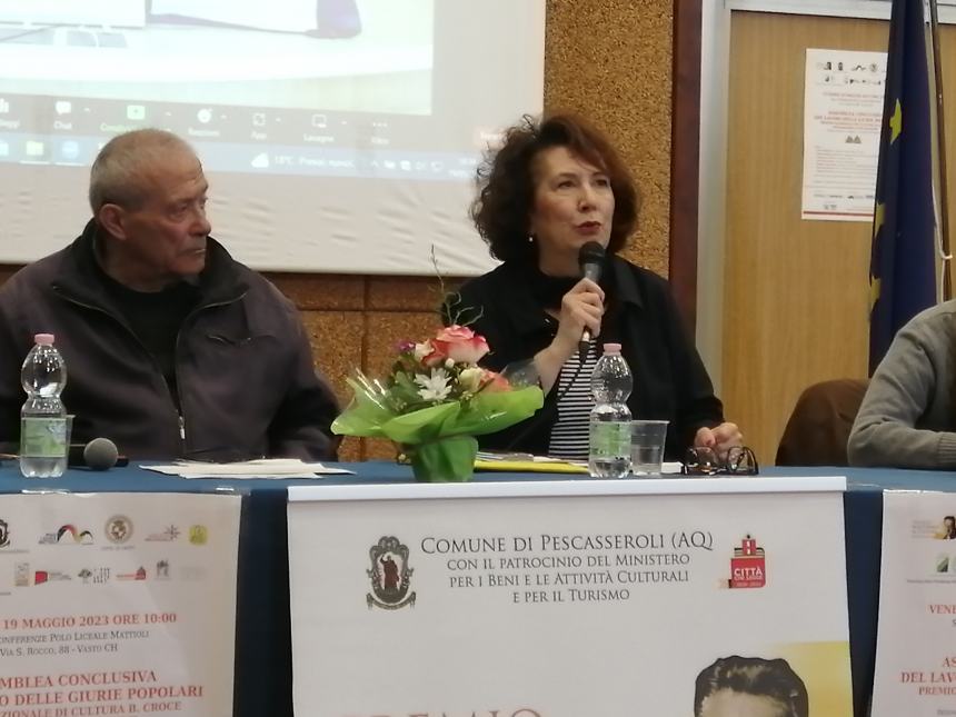 Premio Croce, Dacia Maraini agli studenti vastesi: “Leggete per conoscere il mondo”