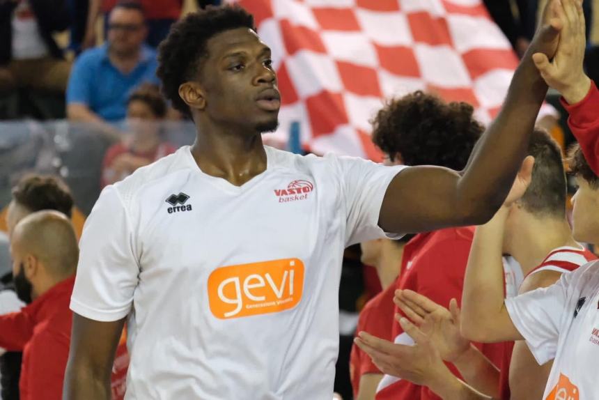 La Vasto Basket dice addio al sogno Serie B, biancorossi battuti dall'Isernia 68-53