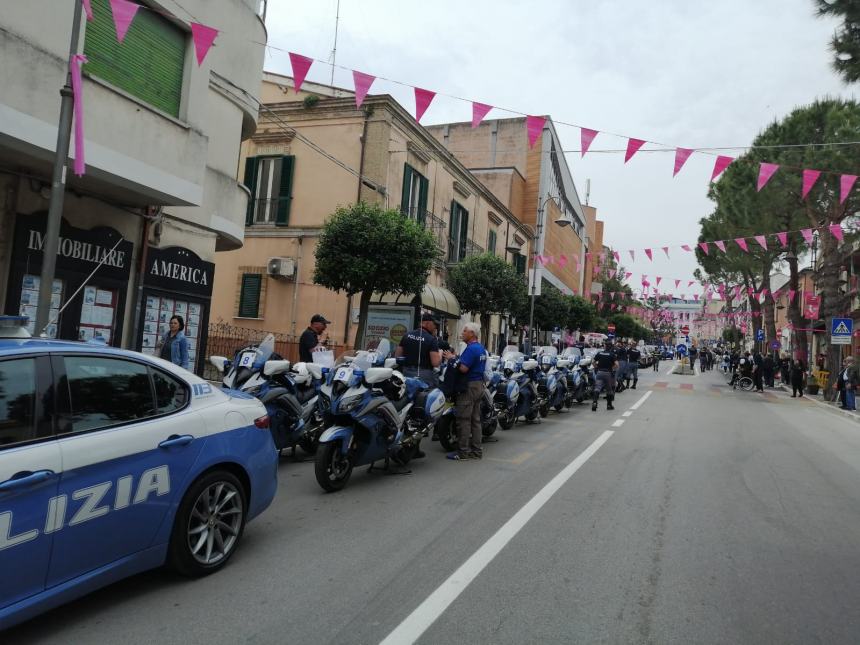 Giro d'Italia, entusiasmo in centro: "L'Abruzzo meritava i riflettori, Vasto è bellissima"