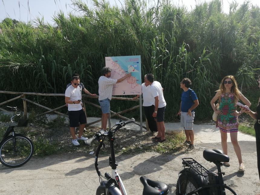 Cicloturismo: “A Vasto bisogna risolvere il problema della Via Verde interrotta”