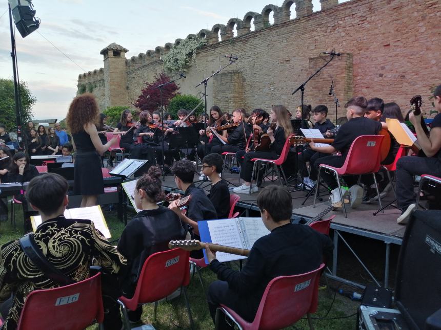 Emozioni ai Giardini d’Avalos grazie all'Orchestra giovanile Rossetti 