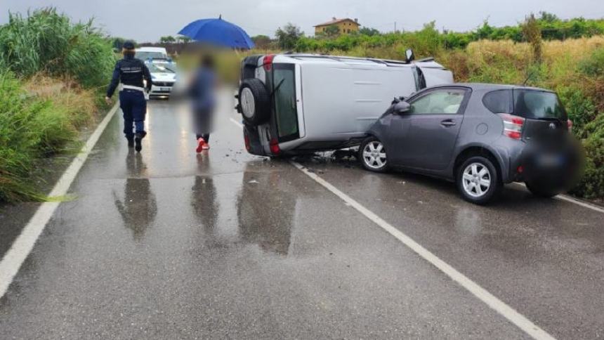 Vasto: Scontro Tra Un Suv Che Finisce Su Un Fianco E Una City Car A ...