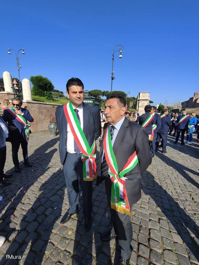 Sindaci abruzzesi a Roma per festeggiare il 77° Anniversario di Fondazione della Repubblica