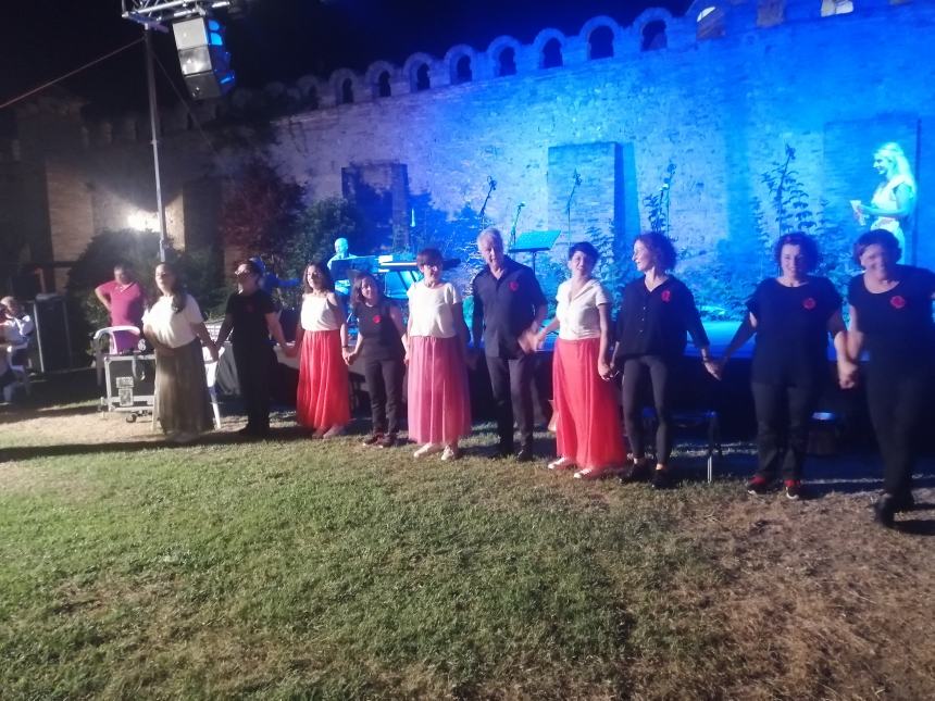 Emozioni ai Giardini con "Borgh'n Folks", organizzato a Vasto da "Voci del Vastese" 