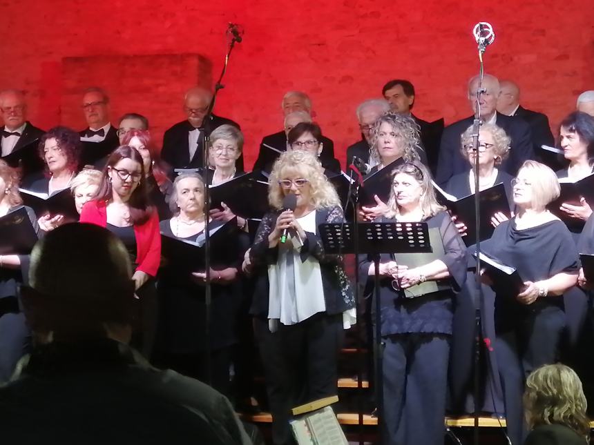 Emozioni ai Giardini d'Avalos grazie al coro "Giacomo Puccini" di Chieti 