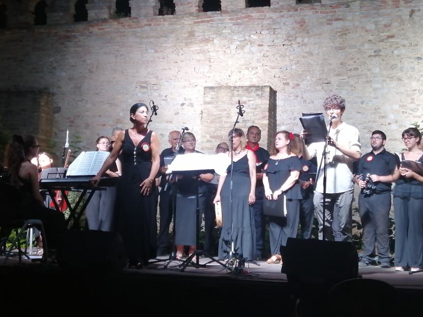 Emozioni ai Giardini con "Borgh'n Folks", organizzato a Vasto da "Voci del Vastese" 