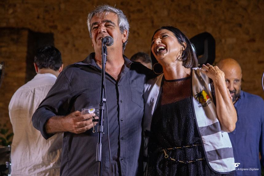 Sold out ai Giardini per la solidarietà a suon di musica grazie a "Un buco nel tetto"