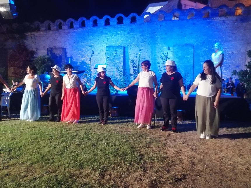 Emozioni ai Giardini con "Borgh'n Folks", organizzato a Vasto da "Voci del Vastese" 