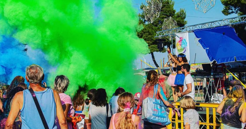 Gioia e divertimento a Vasto Marina con l'Holy Color