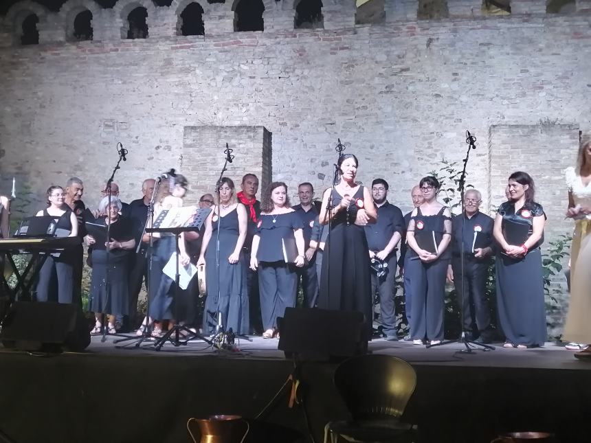 Emozioni ai Giardini con "Borgh'n Folks", organizzato a Vasto da "Voci del Vastese" 