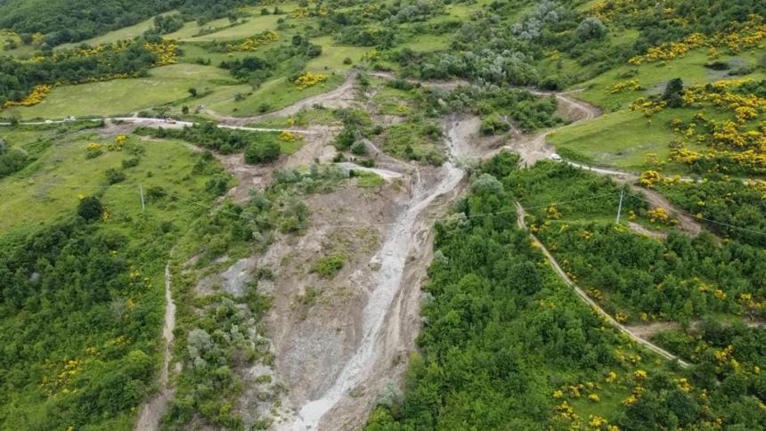 Alto E Medio Vastese Frana In Localit Acquaviva A Roccaspinalveti In