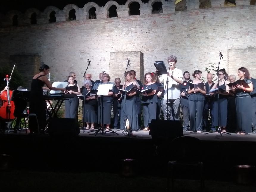 Emozioni ai Giardini con "Borgh'n Folks", organizzato a Vasto da "Voci del Vastese" 