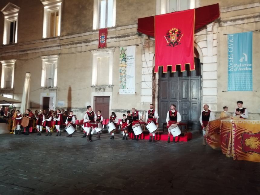 Circa 200 figuranti al corteo del Toson d'oro: rinnovata la tradizione a Vasto