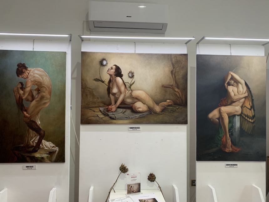 A Vasto la mostra “caravaggesca” di Lorella Ragnatelli: “Questa tecnica mi ha fatto ritrovare me stessa”