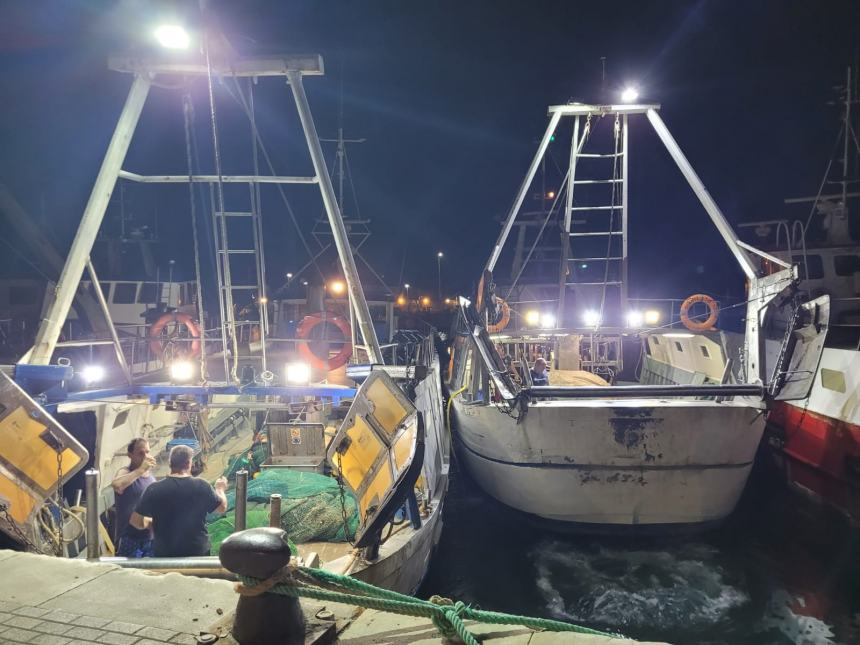 Imbarcazioni escono per la Sagra del pesce