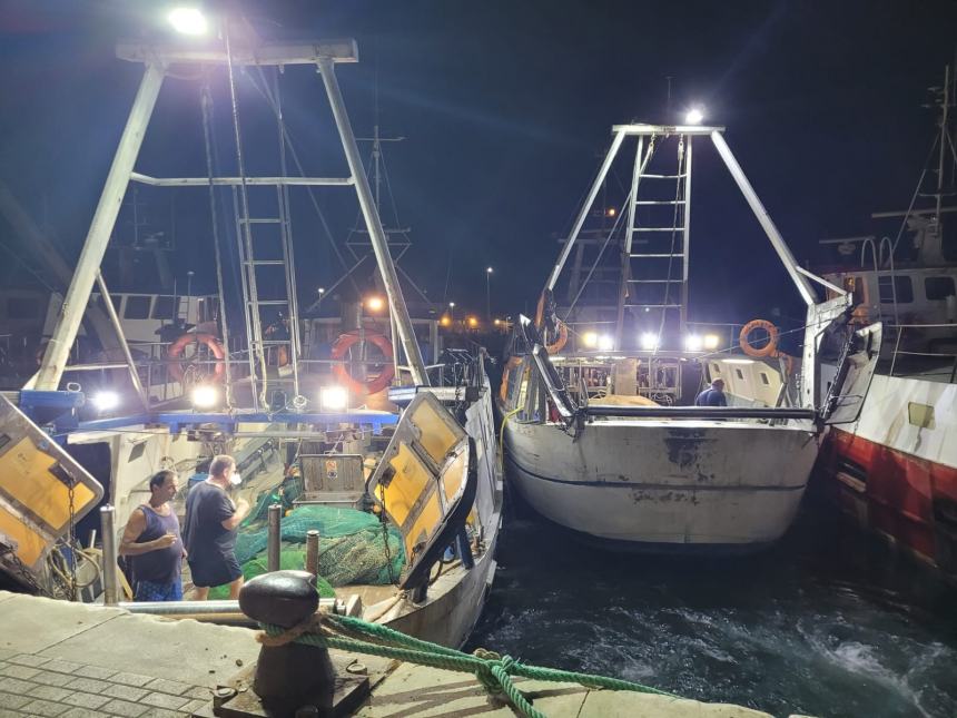 Imbarcazioni escono per la Sagra del pesce