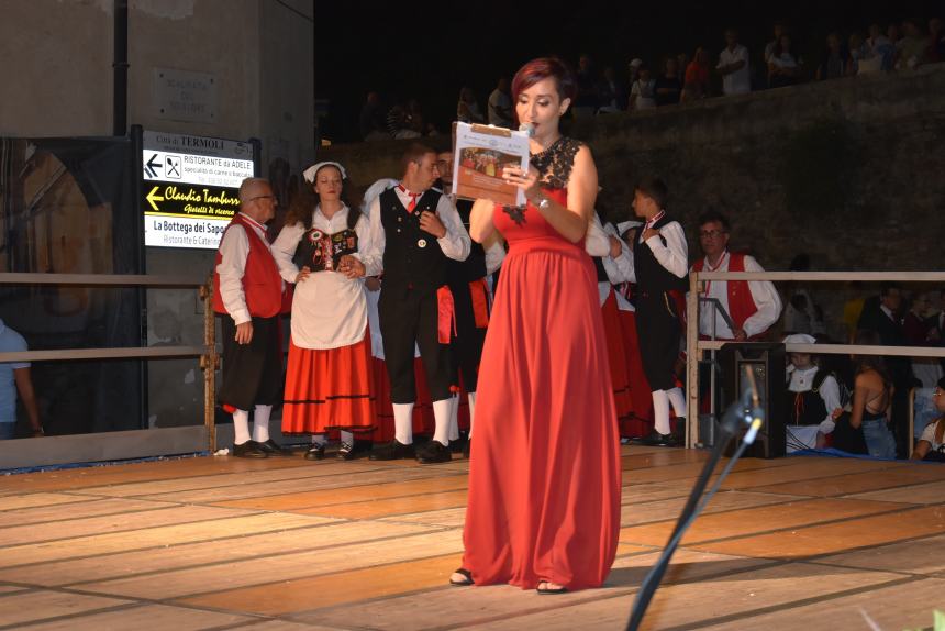 Il Festival internazionale del Folklore a Termoli: il gruppo di Agnone