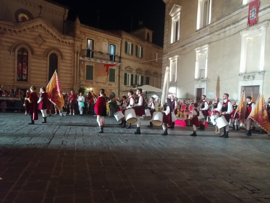 Circa 200 figuranti al corteo del Toson d'oro: rinnovata la tradizione a Vasto