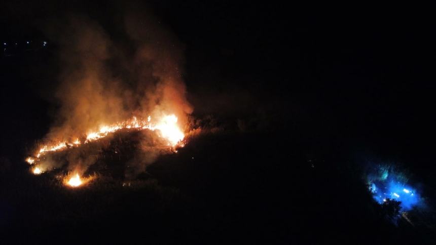 Divampa un incendio a Rio Vivo-Marinelle