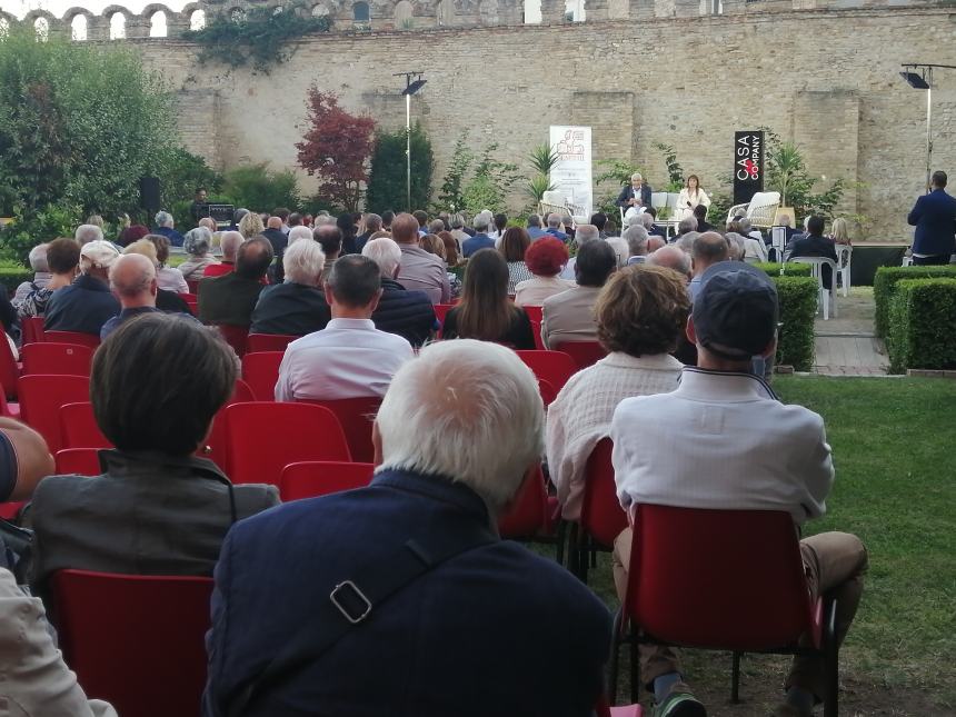  Casini: "Deve tornare una politica di competenza e radicamento territoriale"