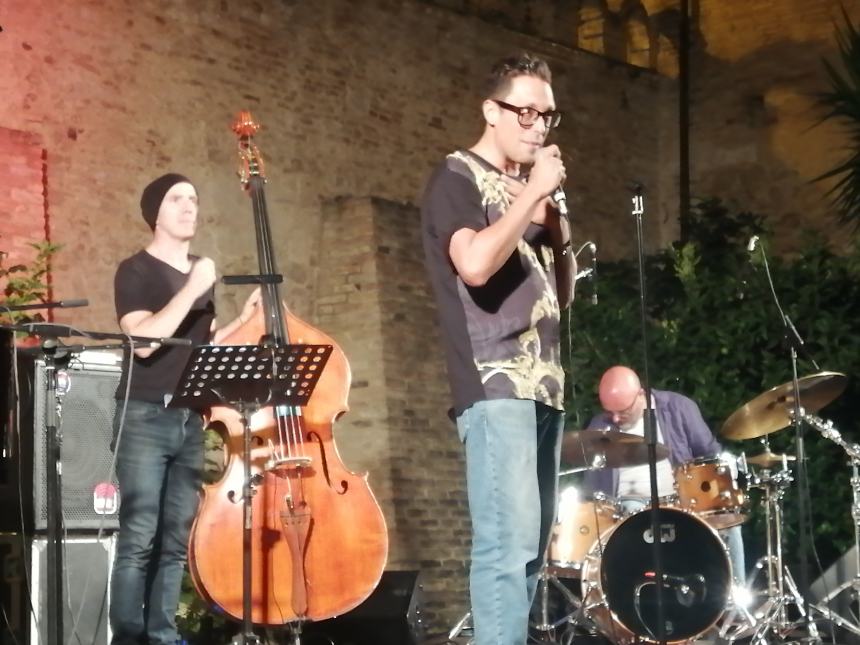 Standing ovation ai Giardini per il tributo ad Angelo Canelli con il Claudio Filippini Trio