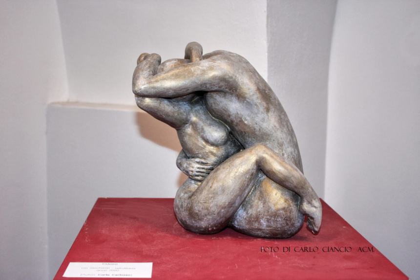 “Stigma”, la mostra di Carla Cerbaso e Francesco Iacovetti in cui “ogni persona può ritrovare se stessa”