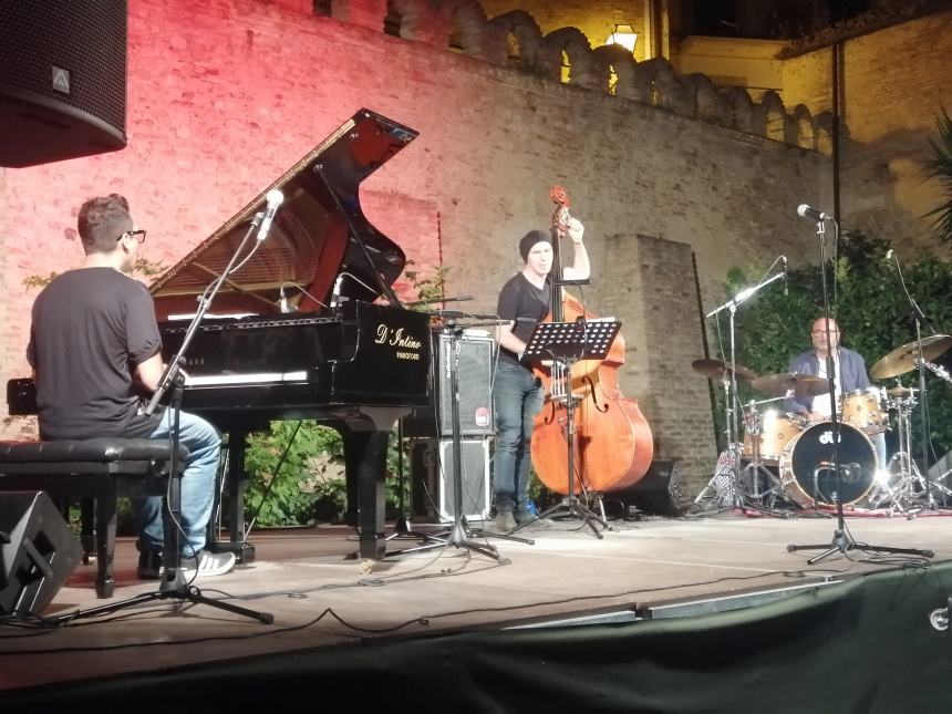 Standing ovation ai Giardini per il tributo ad Angelo Canelli con il Claudio Filippini Trio