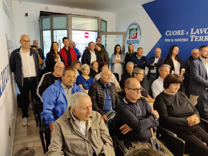 Marcovecchio inaugura la sede elettorale a San Salvo: "Sanità tra le priorità"