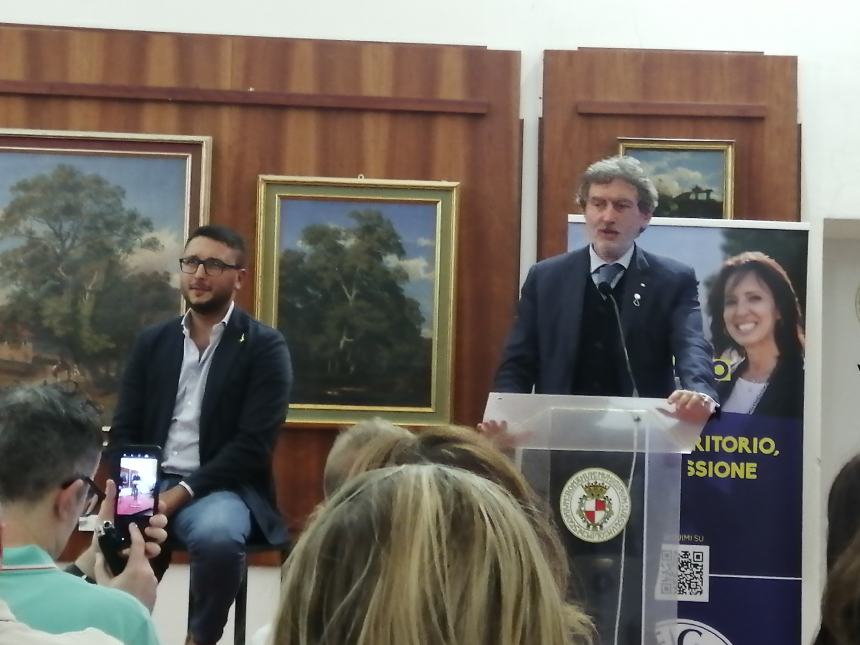 La campagna elettorale di Sabrina Bocchino parte da Vasto: "Abruzzo regione competitiva" 