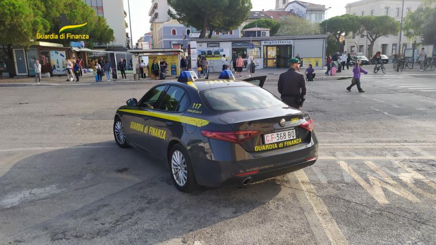 Arrestato clandestino trafficante di droga, trovato con 5 kg di marijuana