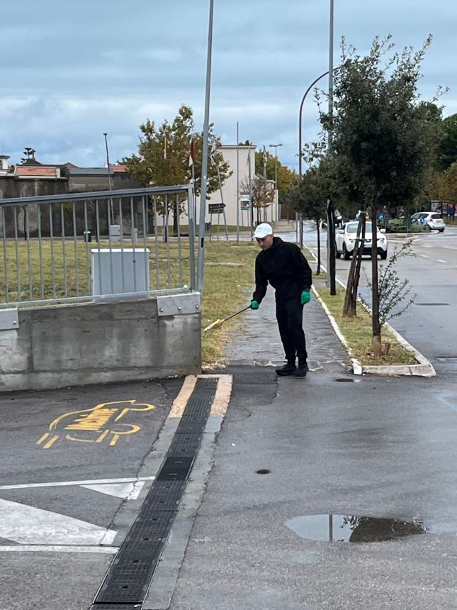 20 sacchi di rifiuti abbandonati: il bottino della raccolta promossa a Vasto da McDonald’s