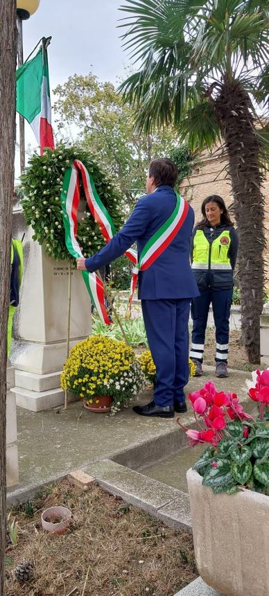 "A Torino di Sangro onorata l'unità nazionale e reso omaggio alle forze armate"