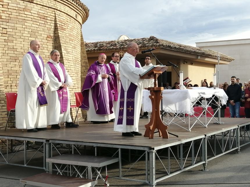 Messa per i defunti, Forte: "Entrerà nella gioia del cielo solo chi avrà amato"