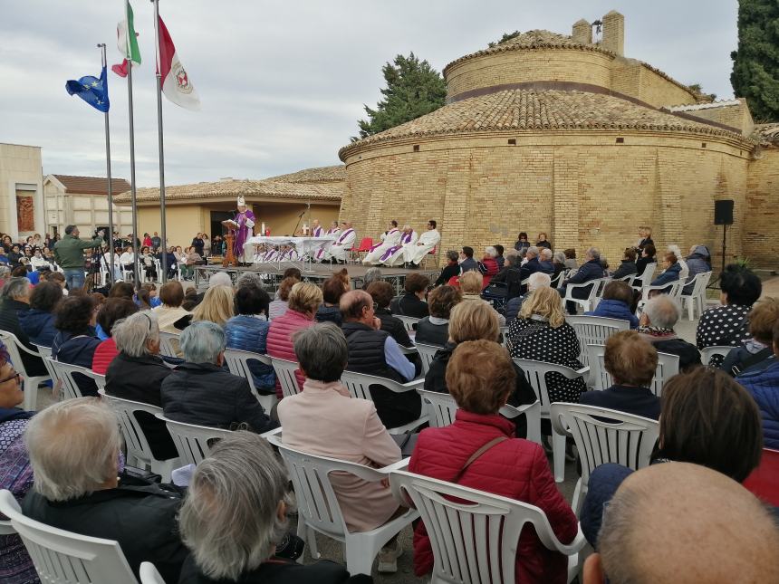 Messa per i defunti, Forte: "Entrerà nella gioia del cielo solo chi avrà amato"