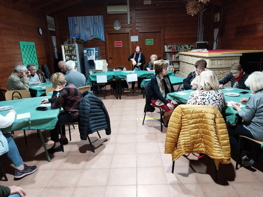 Tombola in allegria a Vasto  per gli anziani nel centro sociale San Paolo Zaccardi