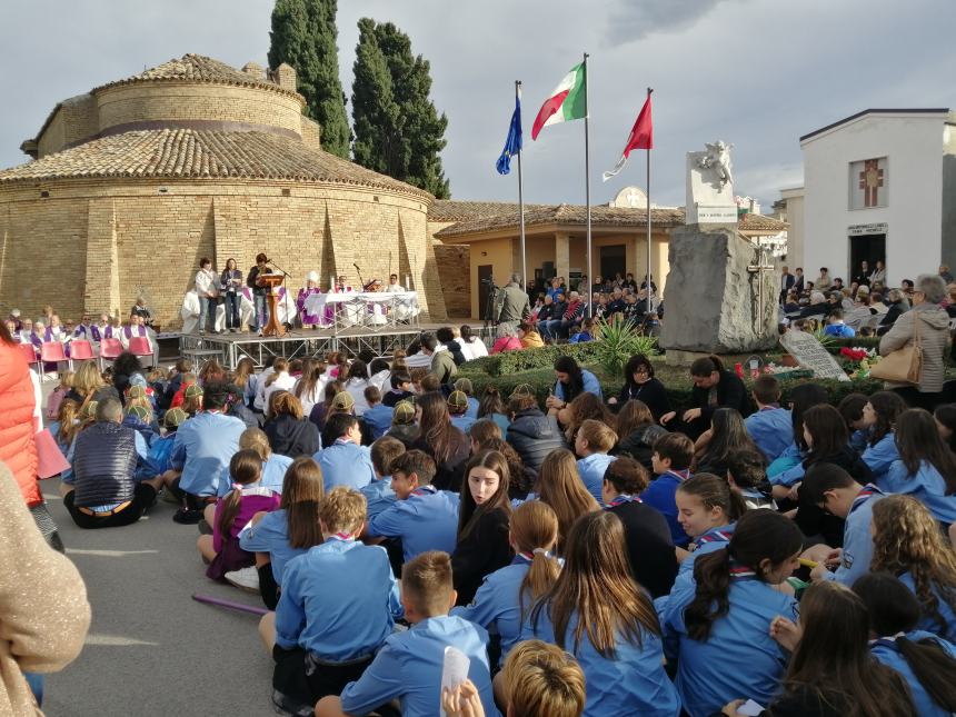 Messa per i defunti, Forte: "Entrerà nella gioia del cielo solo chi avrà amato"