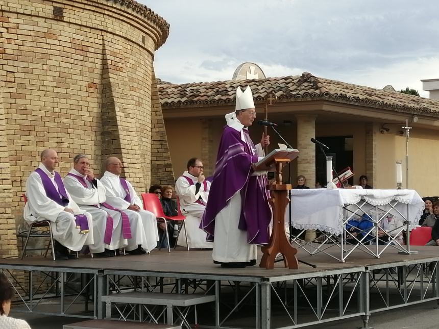 Messa per i defunti, Forte: "Entrerà nella gioia del cielo solo chi avrà amato"