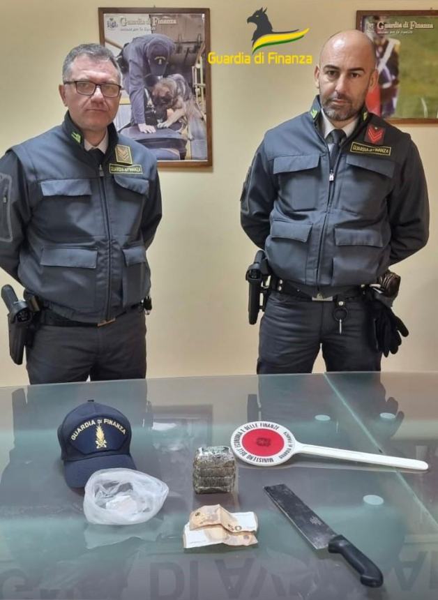 Tratto in arresto un soggetto di nazionalità marocchina e sequestrati 500 grammi di droga