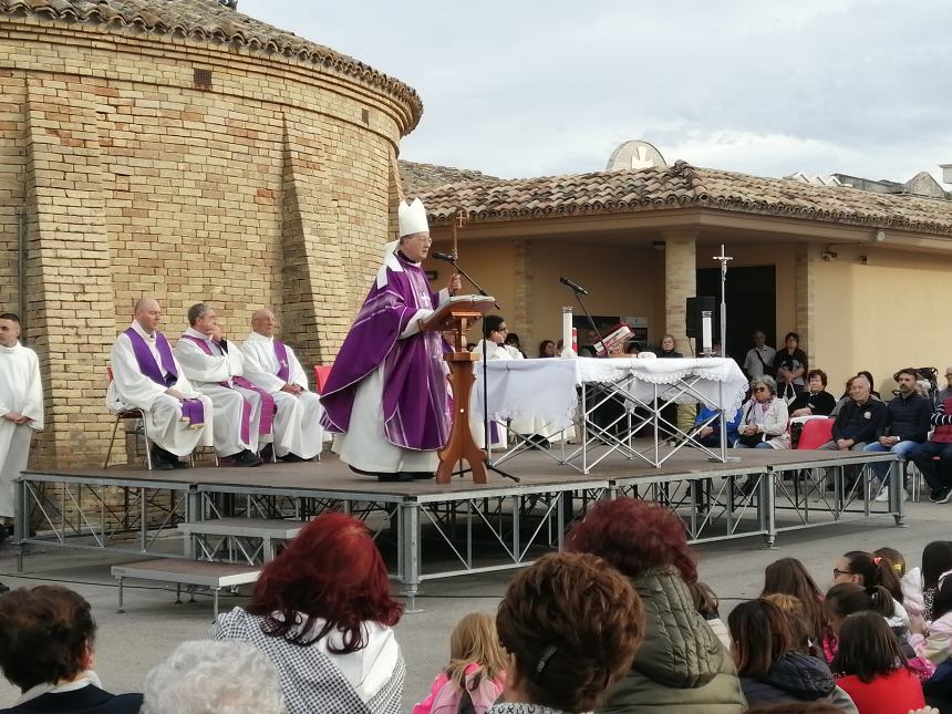 Messa per i defunti, Forte: "Entrerà nella gioia del cielo solo chi avrà amato"