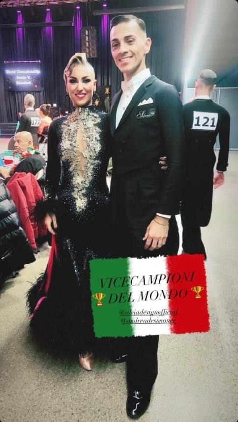 Andrea De Simone di Fossacesia con  Giulia Giacoppo è vicecampione del mondo di danze 