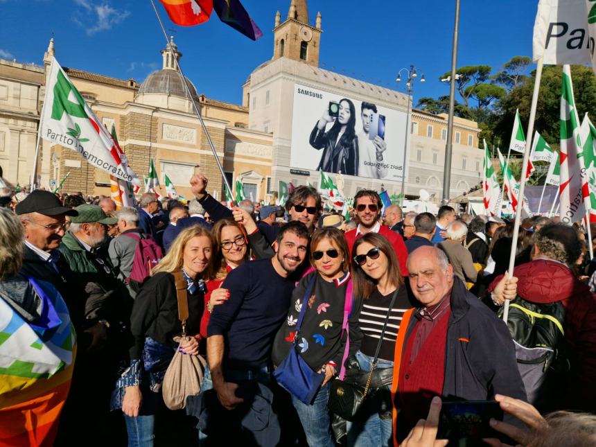 "Oltre 500 abruzzesi alla manifestazione del Pd a Roma, in tanti dal Vastese"