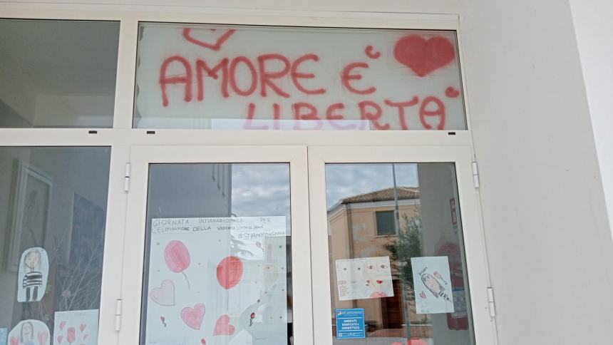 "Amore è libertà", i bimbi di Nuova Cliternia ricordano Giulia