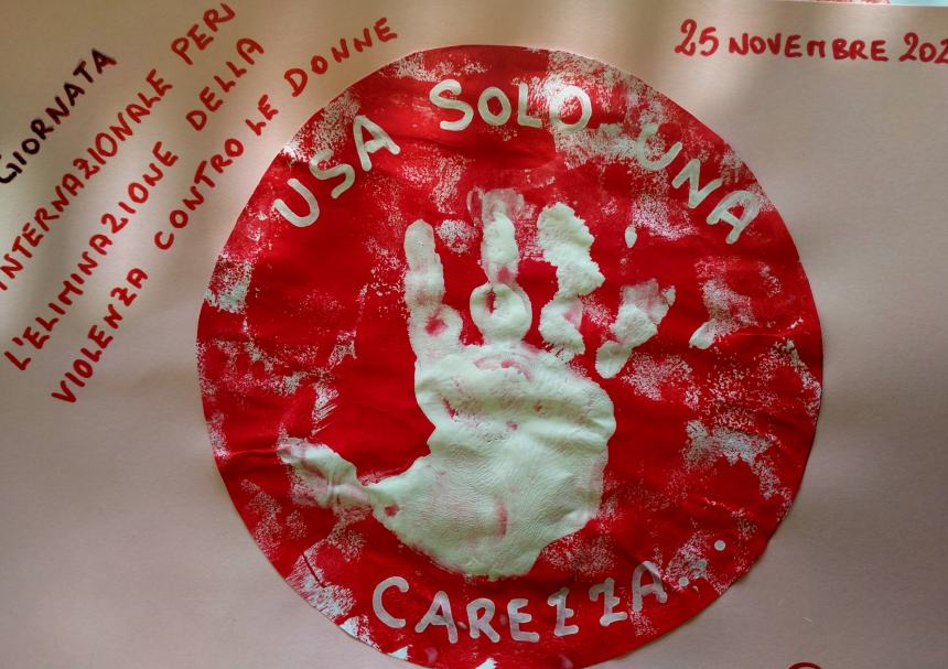 Scuola dell'infanzia di Scerni, dedicata una panchina rossa a Giulia Cecchetin