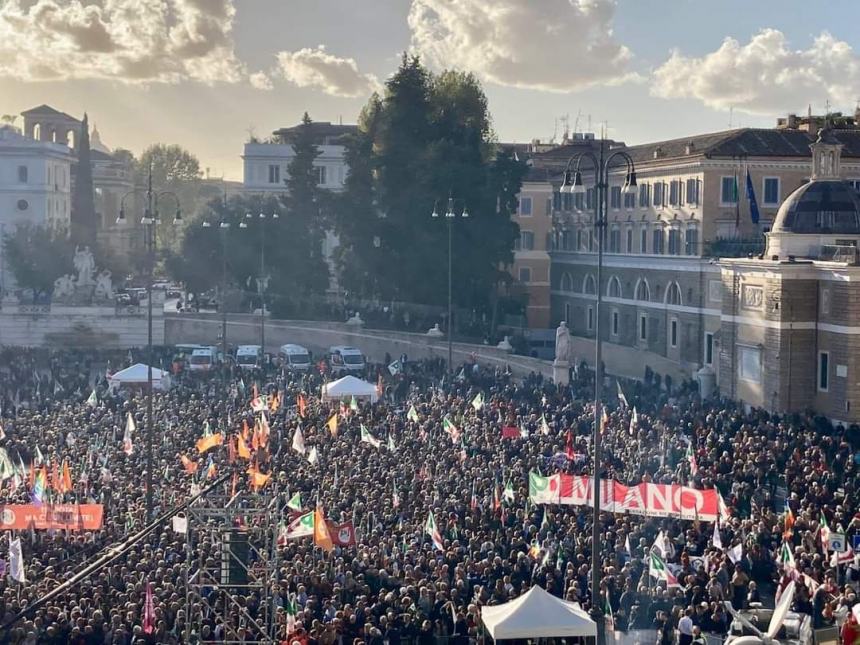 "Oltre 500 abruzzesi alla manifestazione del Pd a Roma, in tanti dal Vastese"