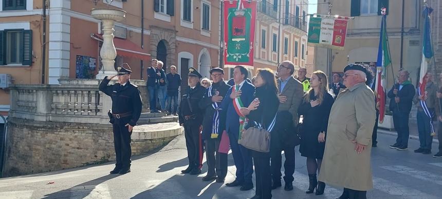 "A Torino di Sangro onorata l'unità nazionale e reso omaggio alle forze armate"